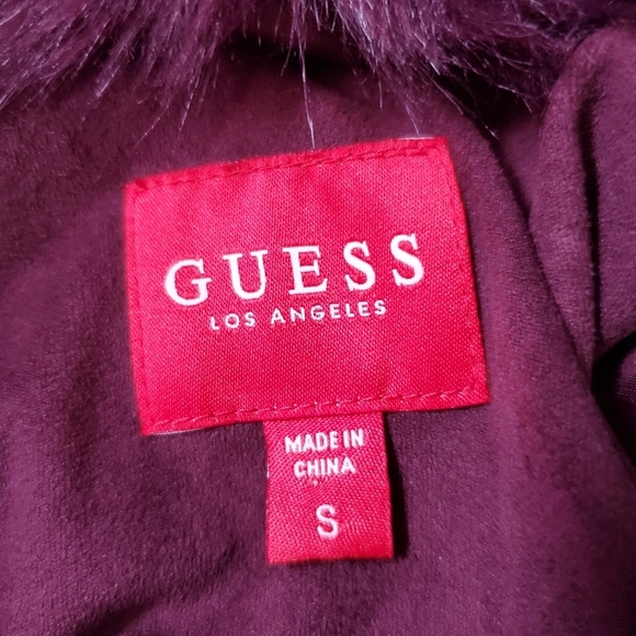 GUESS suede style cropped jacket with removable faux fur collar. Size  small. - Picture 7 of 8